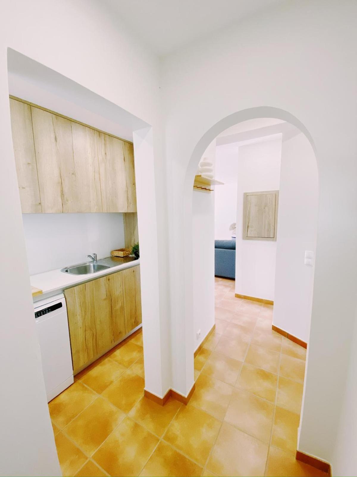 Beach Apartment Gabriela With Pool Поршеш Экстерьер фото